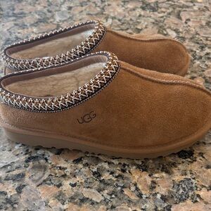 UGG Tasman Suede Slip-On Clogs